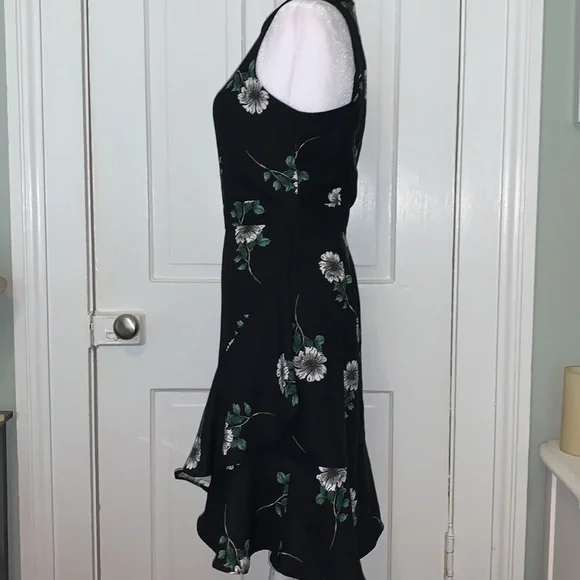 BANANA REPUBLIC BLACK FLORAL SLEEVELESS DRESS - Picture 4 of 7
